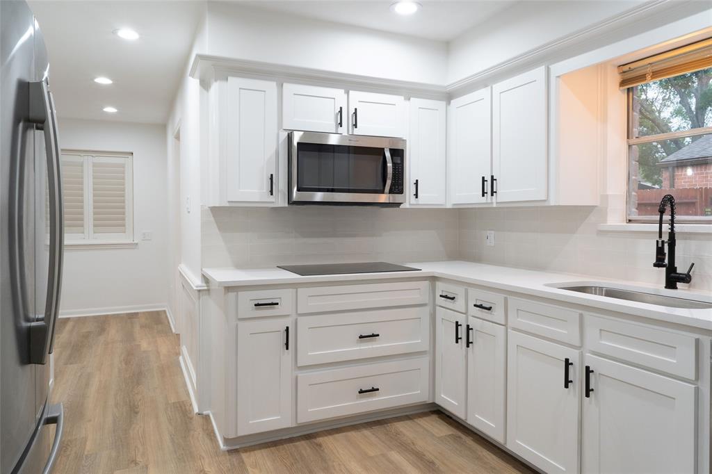 18007 Ravenfield Drive, Houston, Texas image 20