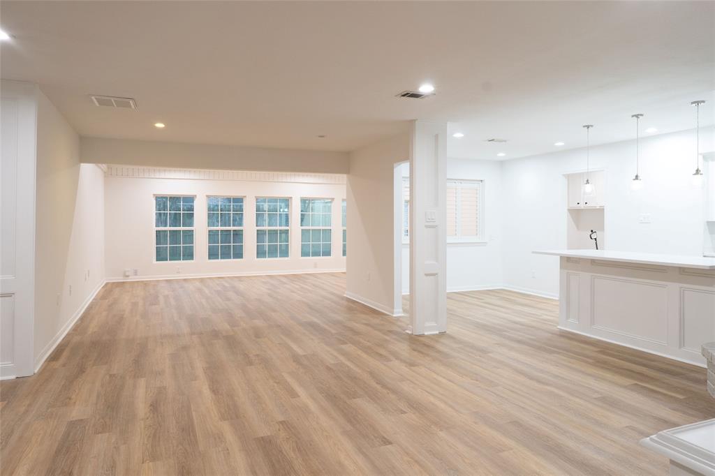 18007 Ravenfield Drive, Houston, Texas image 29