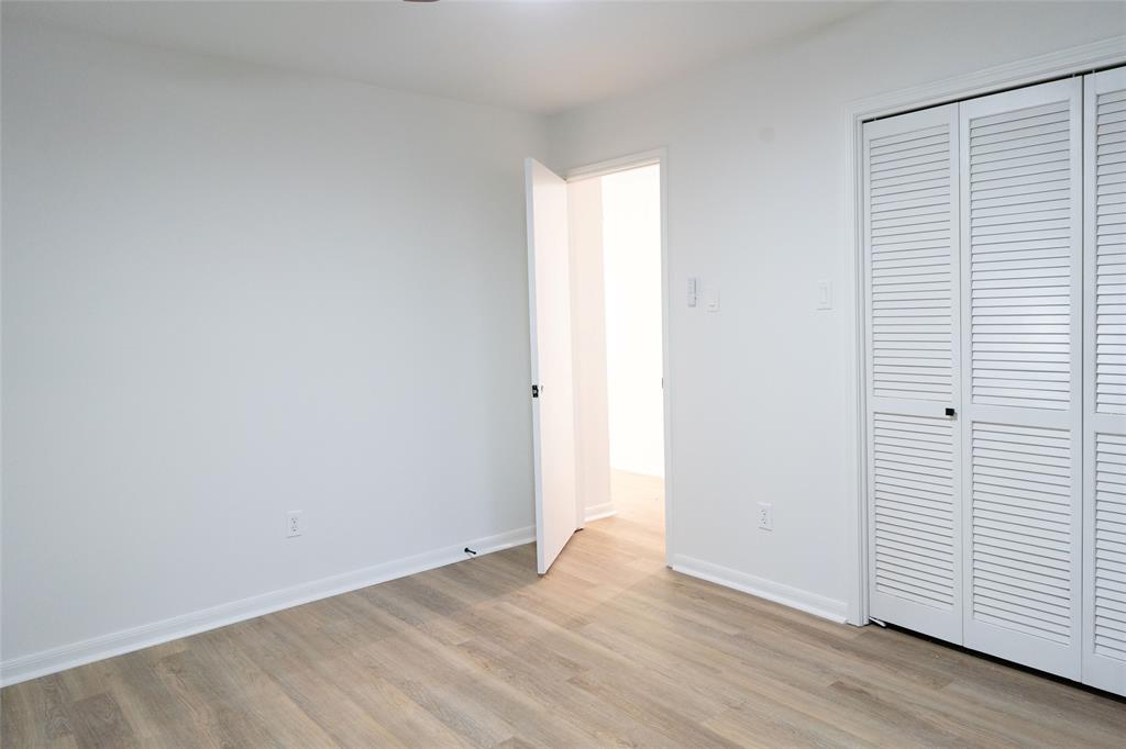 18007 Ravenfield Drive, Houston, Texas image 32