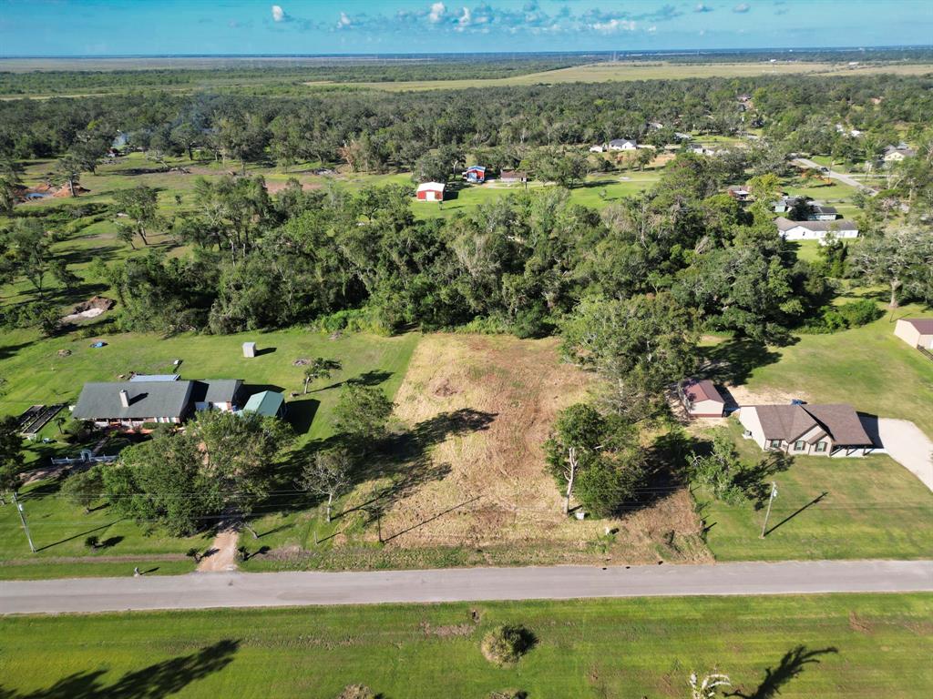 118 Duranzo Road, Jones Creek, Texas image 9