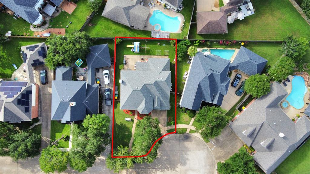 2613 Broussard Court