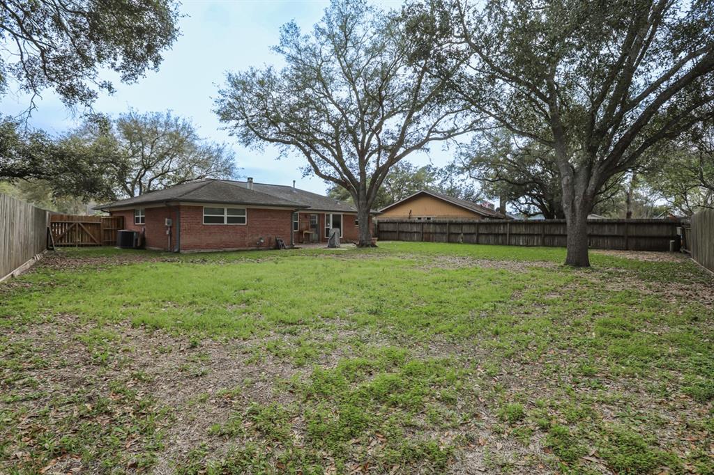 1809 Lazy Creek Ln Ln, Pearland, Texas image 21