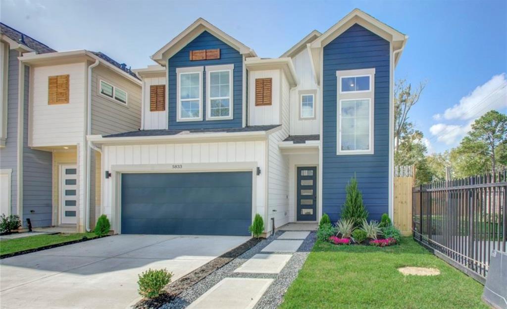 5823 Highland Sky Lane