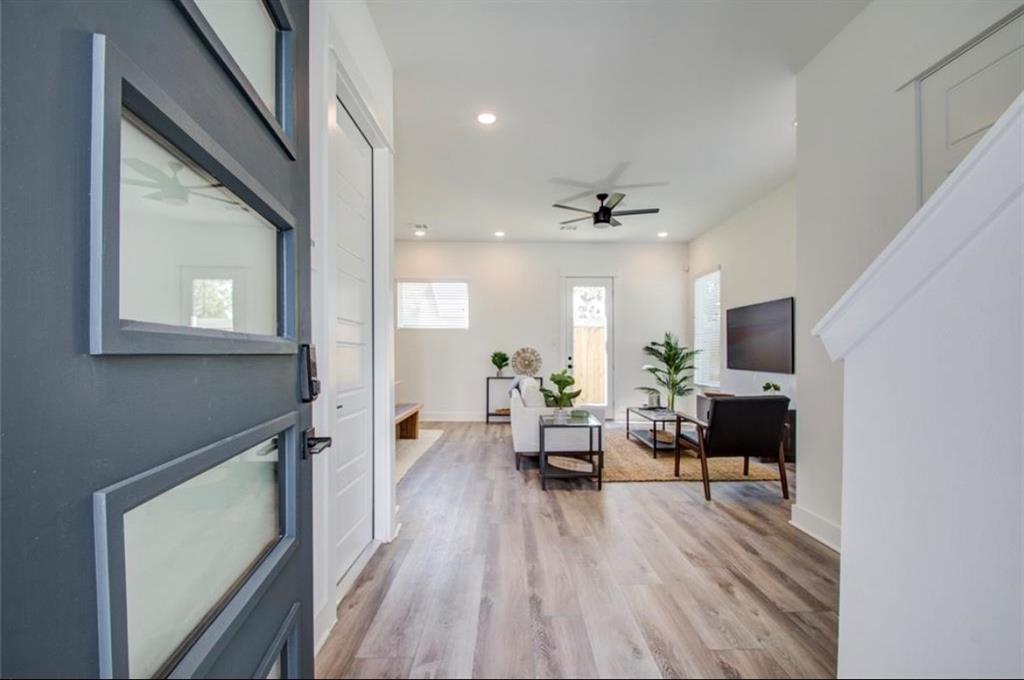 5823 Highland Sky Lane
