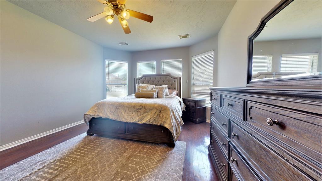 2506 Foxcrest Drive, Katy, Texas image 9