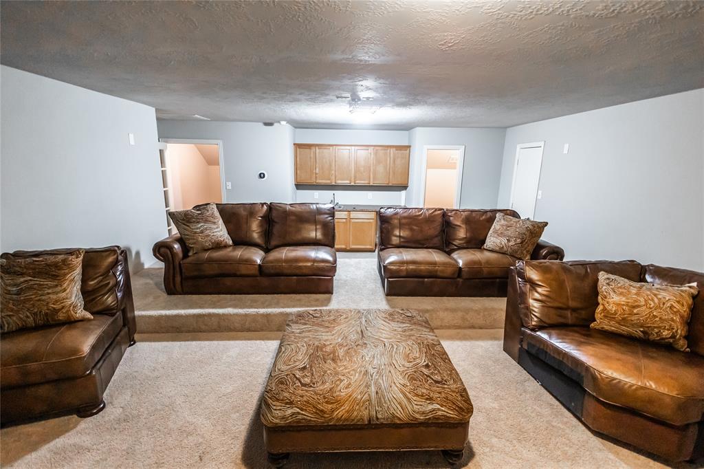 2506 Foxcrest Drive, Katy, Texas image 14