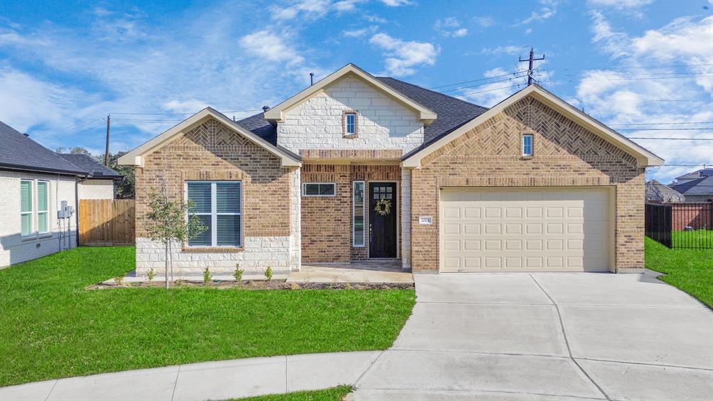 2003 Marthoman Drive