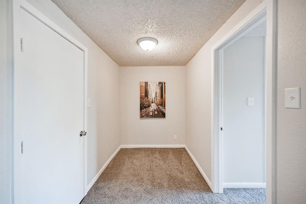 9306 Chesterfield Drive, Houston, Texas image 22