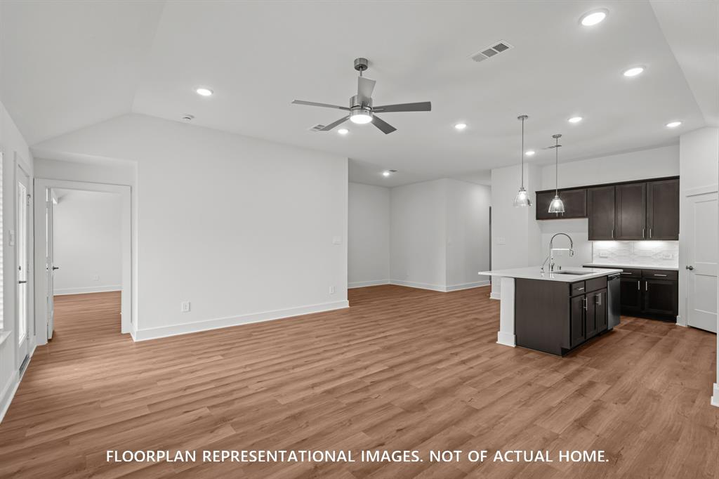 32302 Sunbeam Drive, Fulshear, Texas image 6
