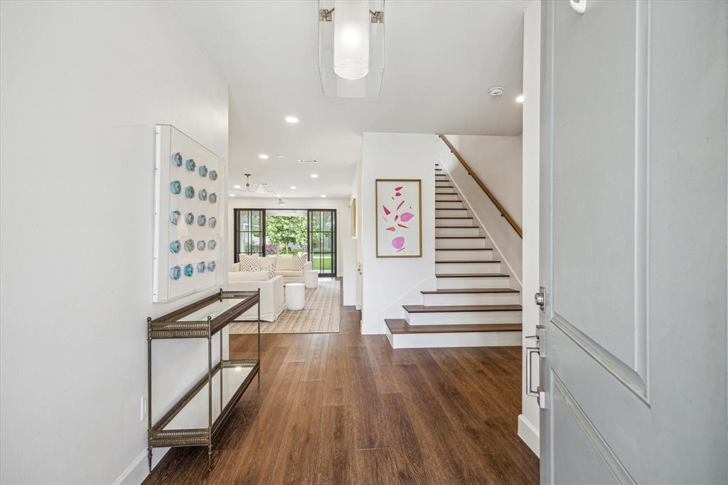 1518 Droxford Drive, Houston, Texas image 3