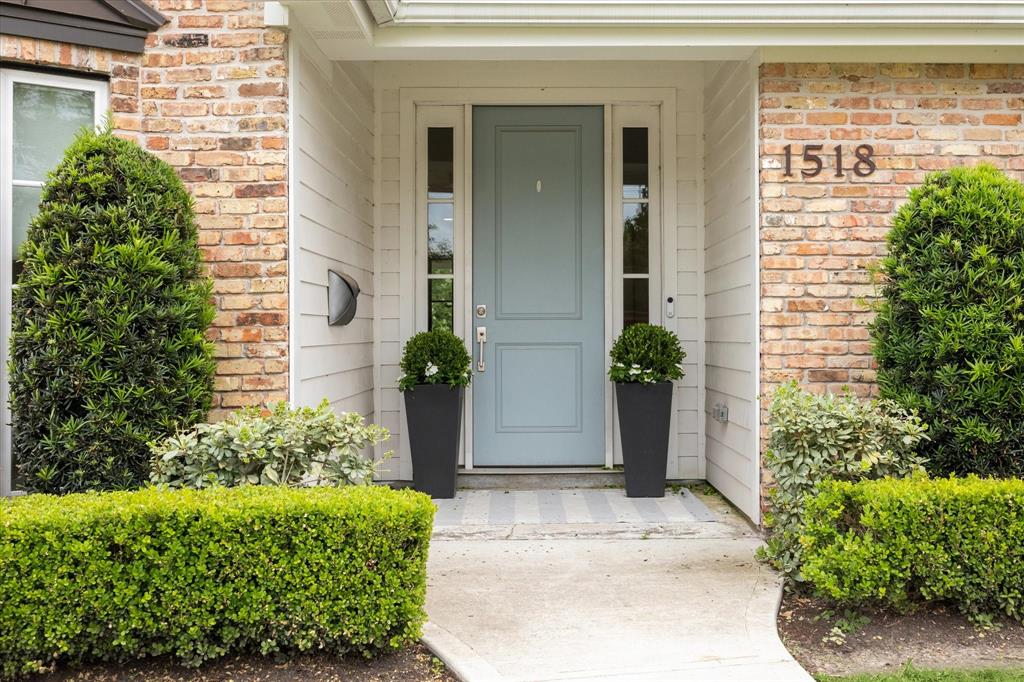 1518 Droxford Drive, Houston, Texas image 2