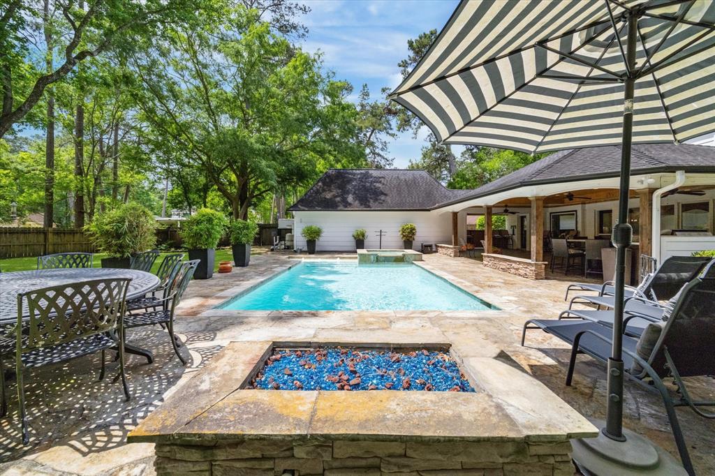 2910 Royal Circle Drive, Kingwood, Texas image 35