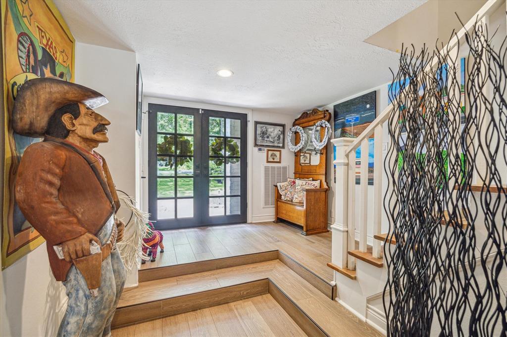 2910 Royal Circle Drive, Kingwood, Texas image 6