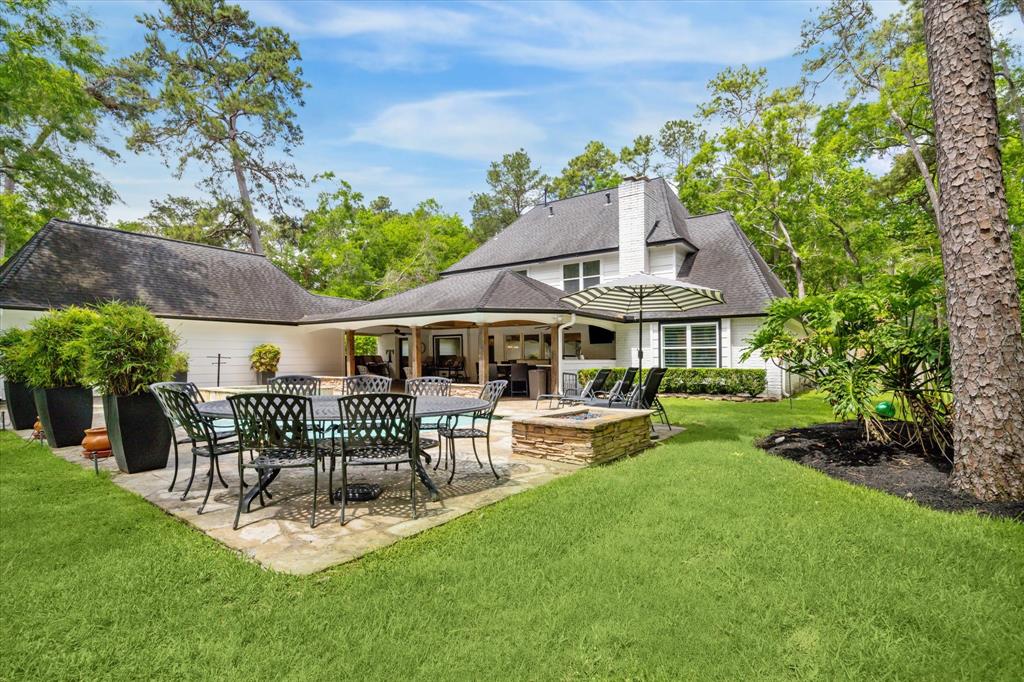 2910 Royal Circle Drive, Kingwood, Texas image 3