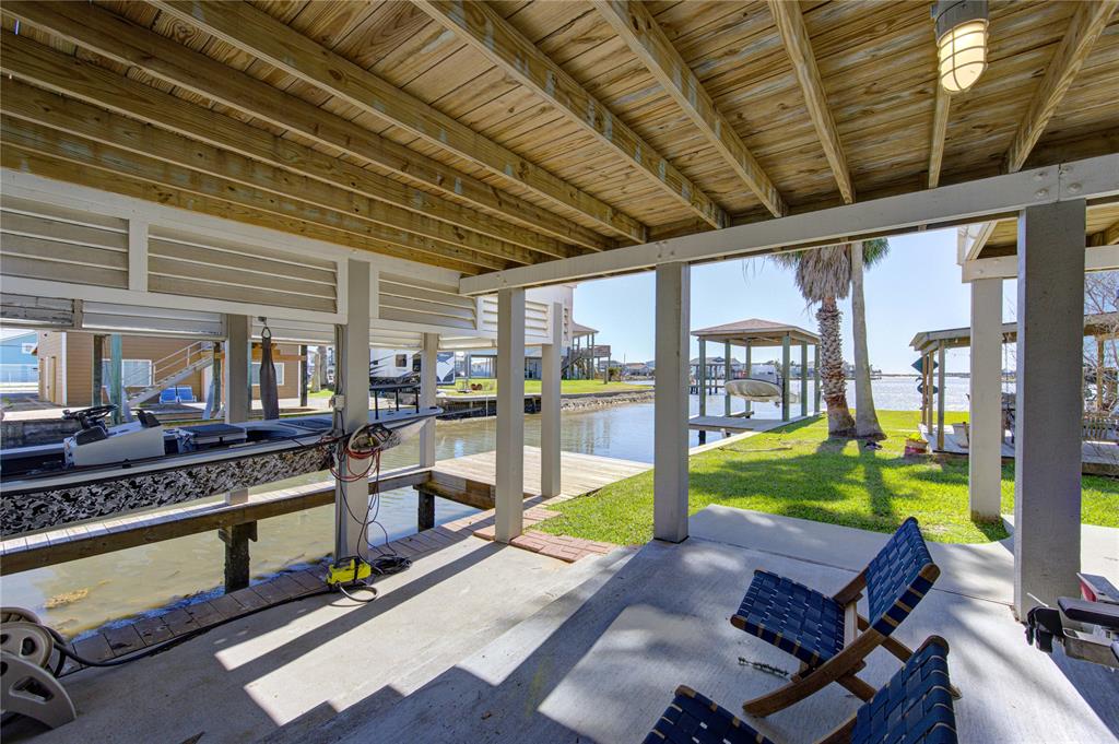 2 Highland Drive, Hitchcock, Texas image 3