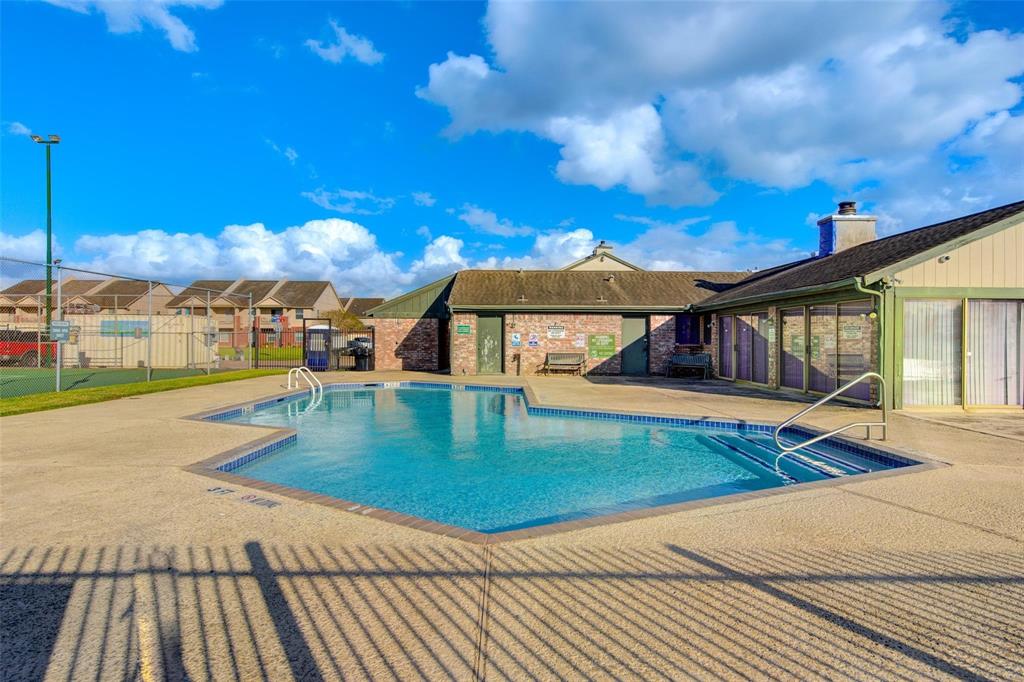 3826 Shire Valley Drive, Missouri City, Texas image 18