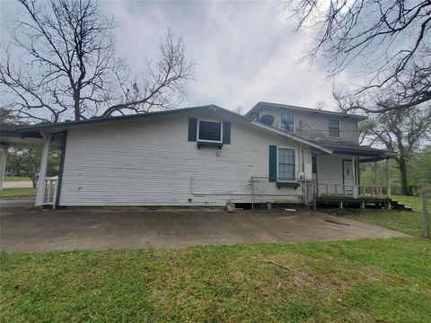 A home in Lake Jackson