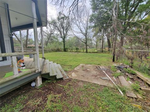 A home in Lake Jackson