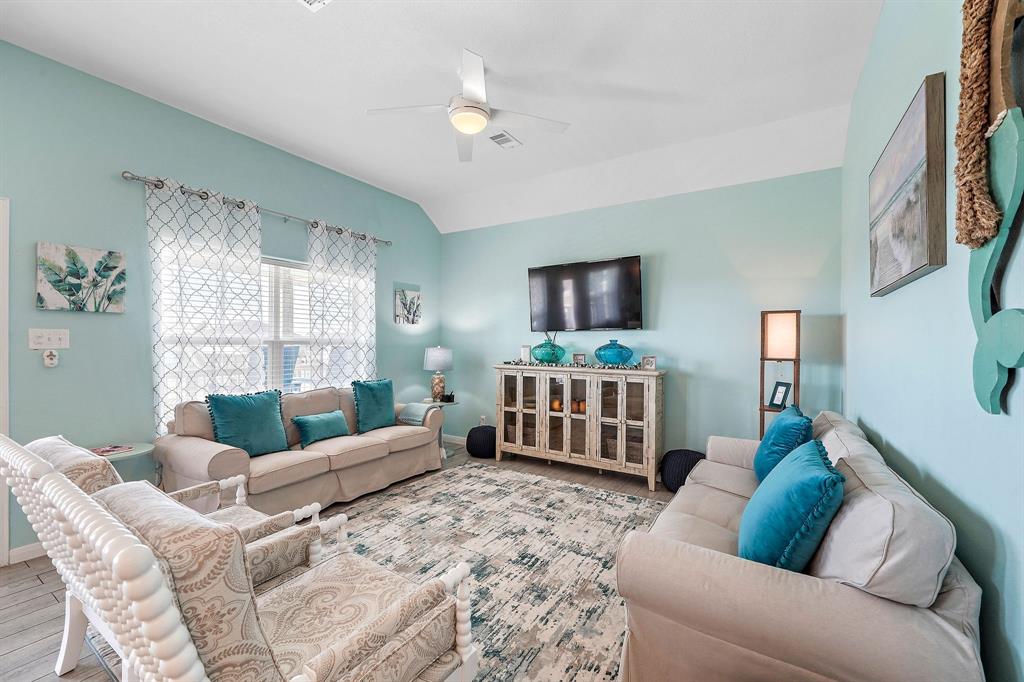 4211 Navarro Drive