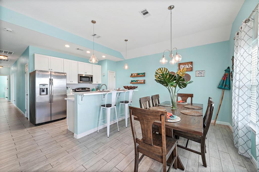 4211 Navarro Drive