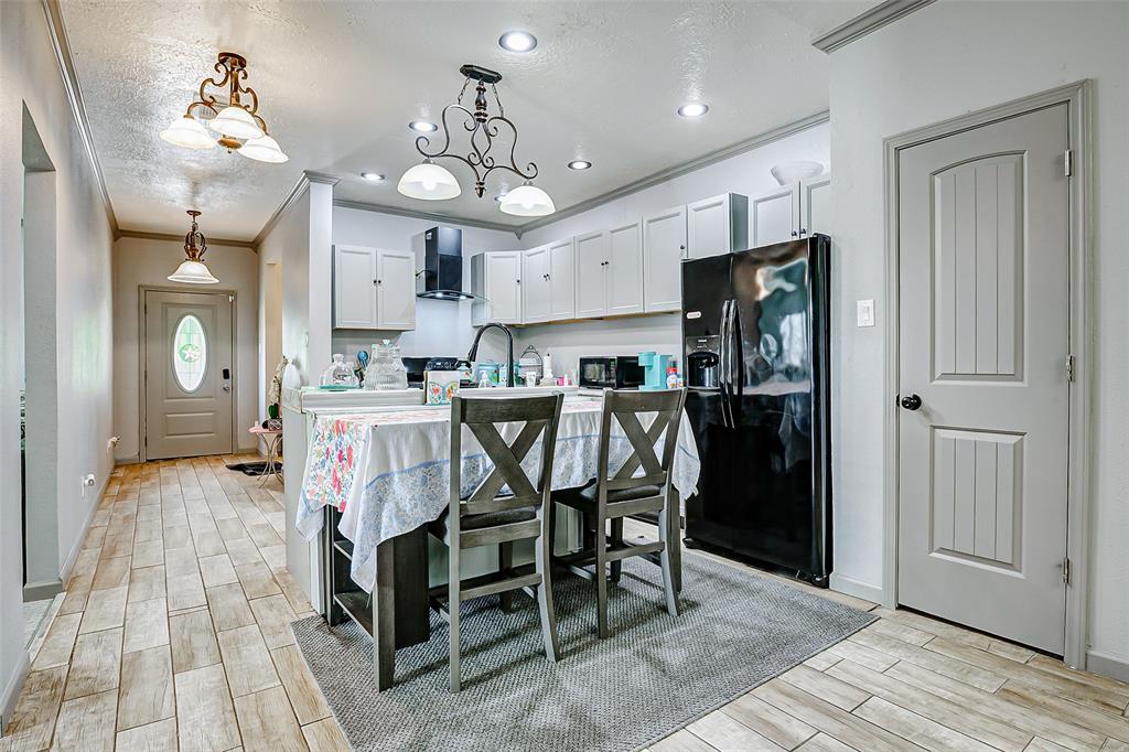 873 W Santa Fe Street, Conroe, Texas image 13
