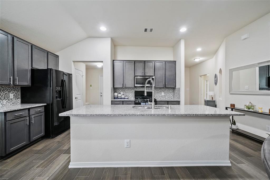 2520 Quartz Trail, Spring, Texas image 8