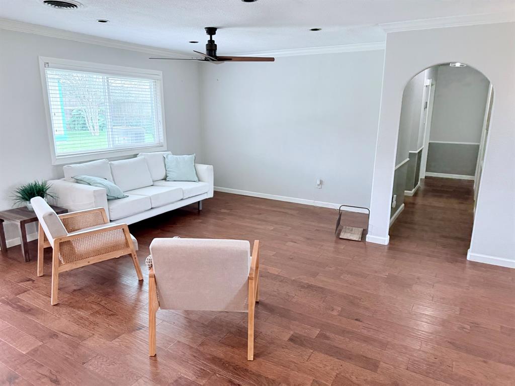 2407 Willowby Drive, Houston, Texas image 5