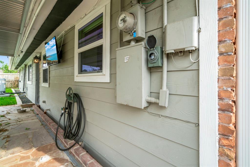 2407 Willowby Drive, Houston, Texas image 25