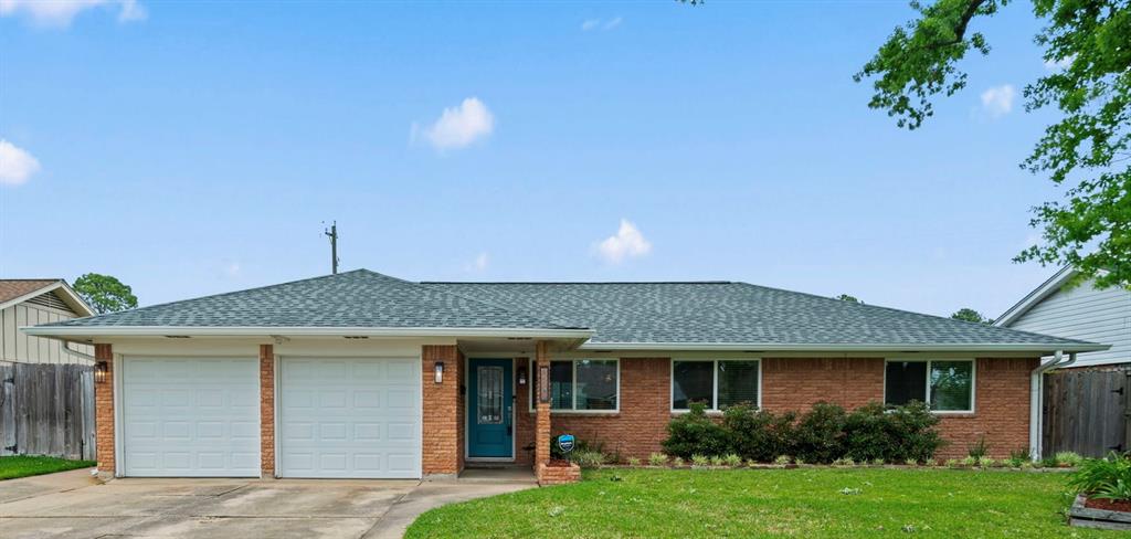 2407 Willowby Drive, Houston, Texas image 2