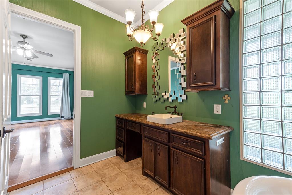 4610 Lea Lane, Fulshear, Texas image 37