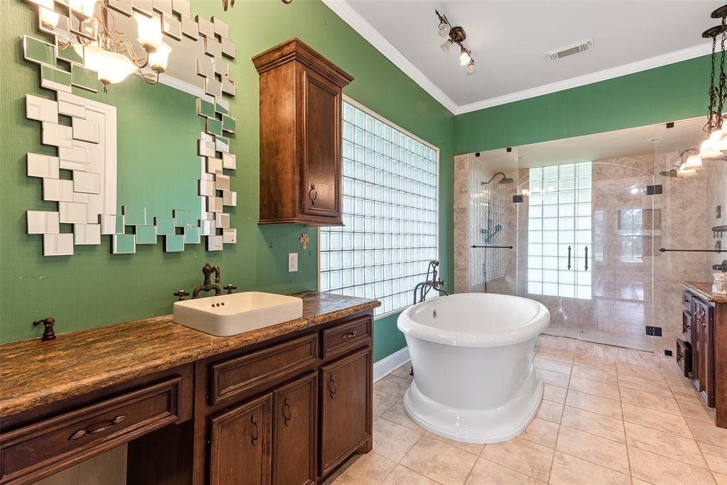 4610 Lea Lane, Fulshear, Texas image 21