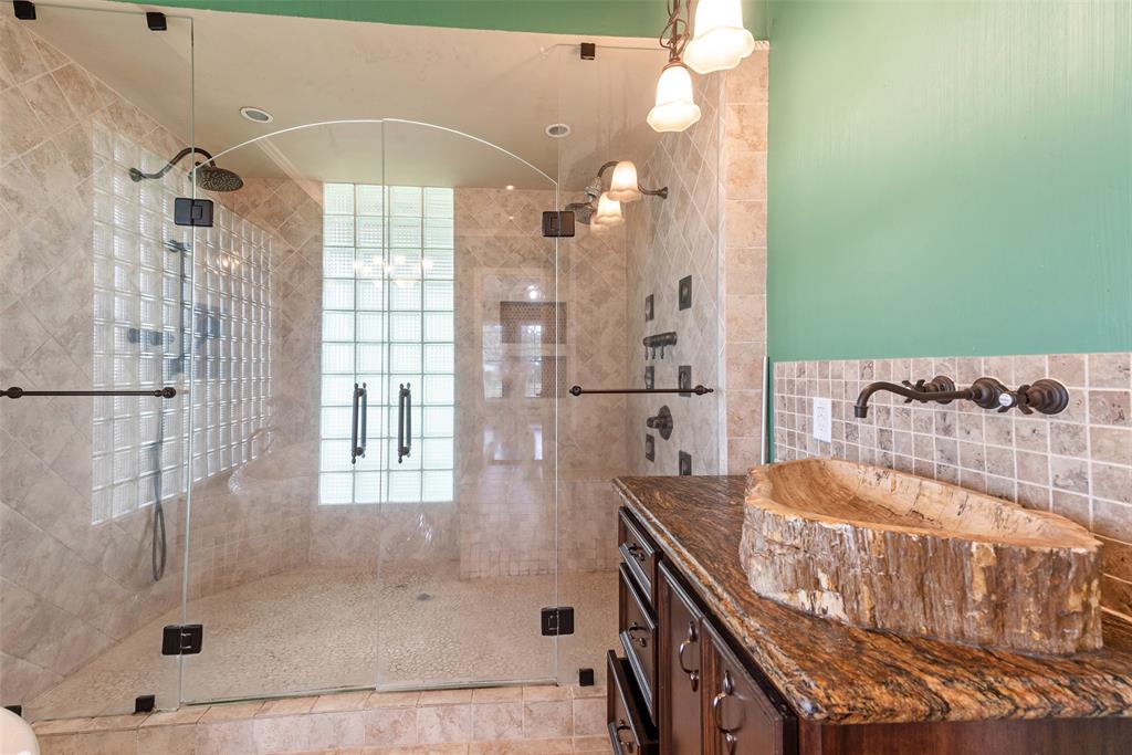 4610 Lea Lane, Fulshear, Texas image 22
