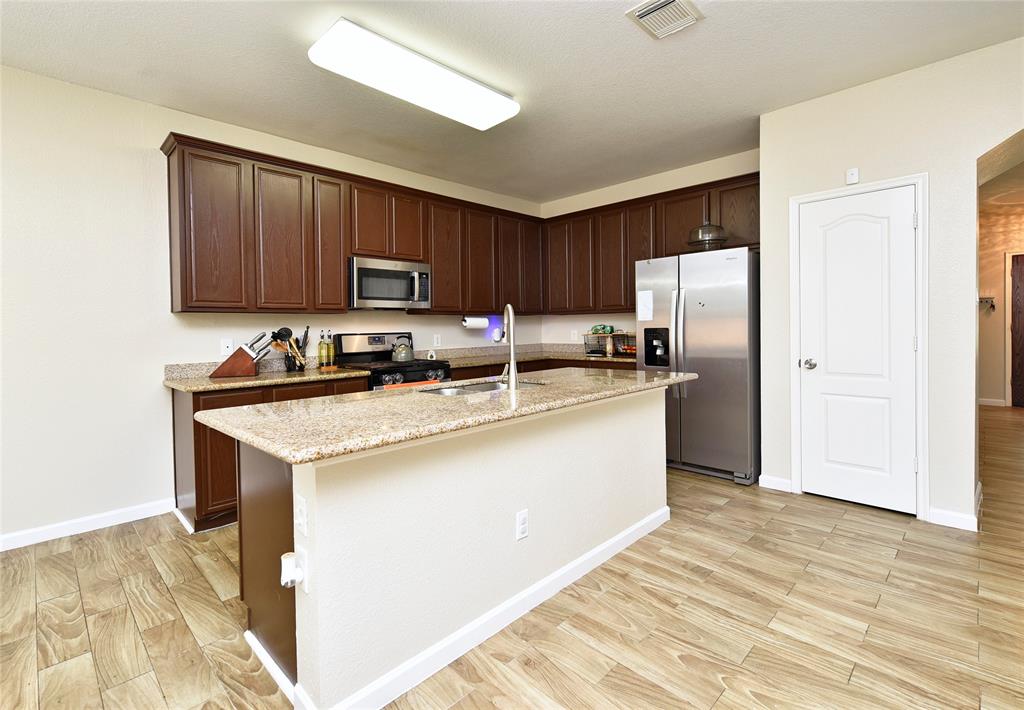 3019 Park Springs Lane, Sugar Land, Texas image 12