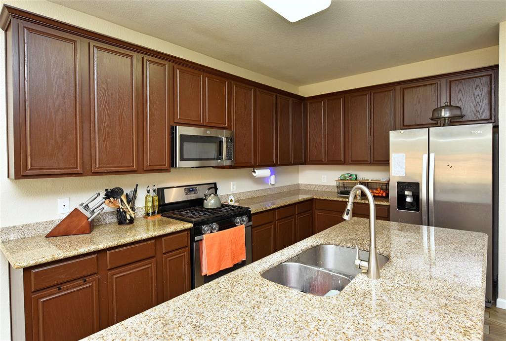 3019 Park Springs Lane, Sugar Land, Texas image 13