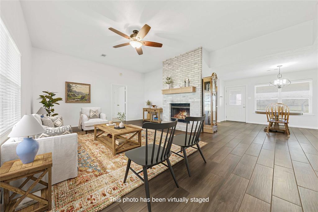 1796 Fawn Lake Drive, Bryan, Texas image 2