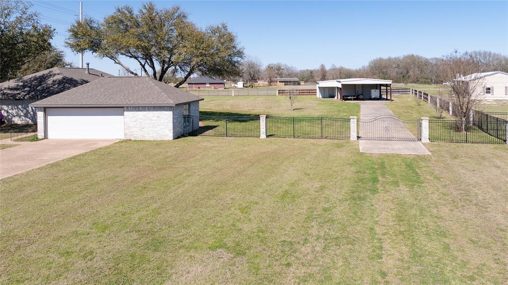 1796 Fawn Lake Drive, Bryan, Texas image 29