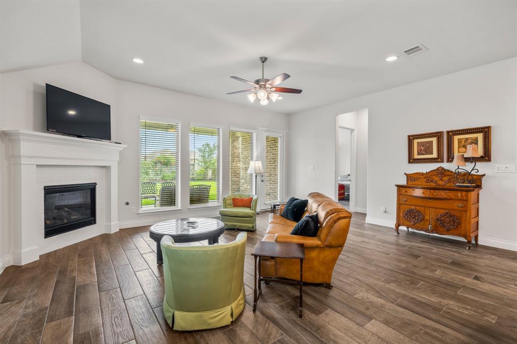 28177 Knight Peak Drive, Spring, Texas image 14