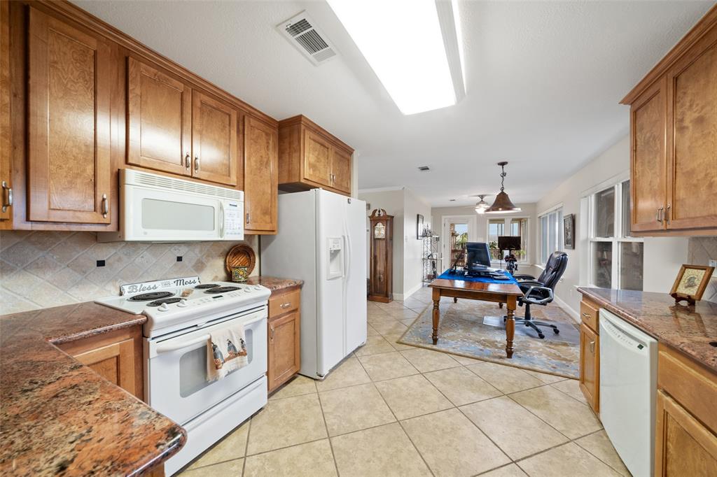 43641 Henson Road, Hempstead, Texas image 45