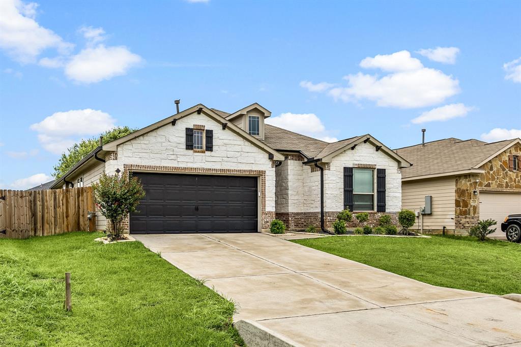 11323 Cora Lane