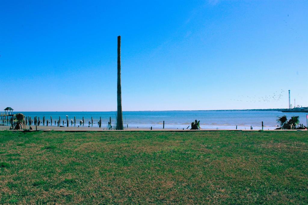 730 Todville Road, Seabrook, Texas image 3