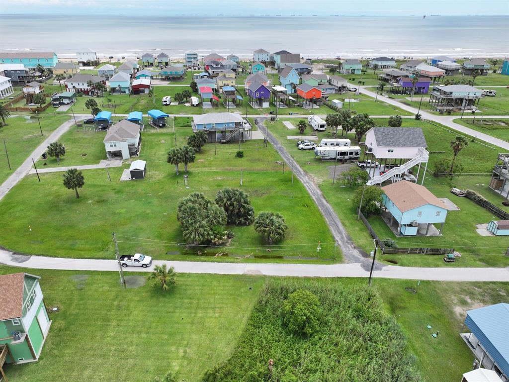 866 Blue Bonnet Lane, Crystal Beach, Texas image 9