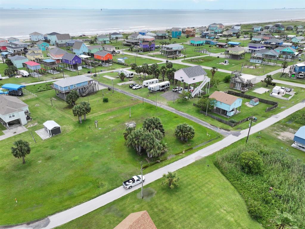 866 Blue Bonnet Lane, Crystal Beach, Texas image 10