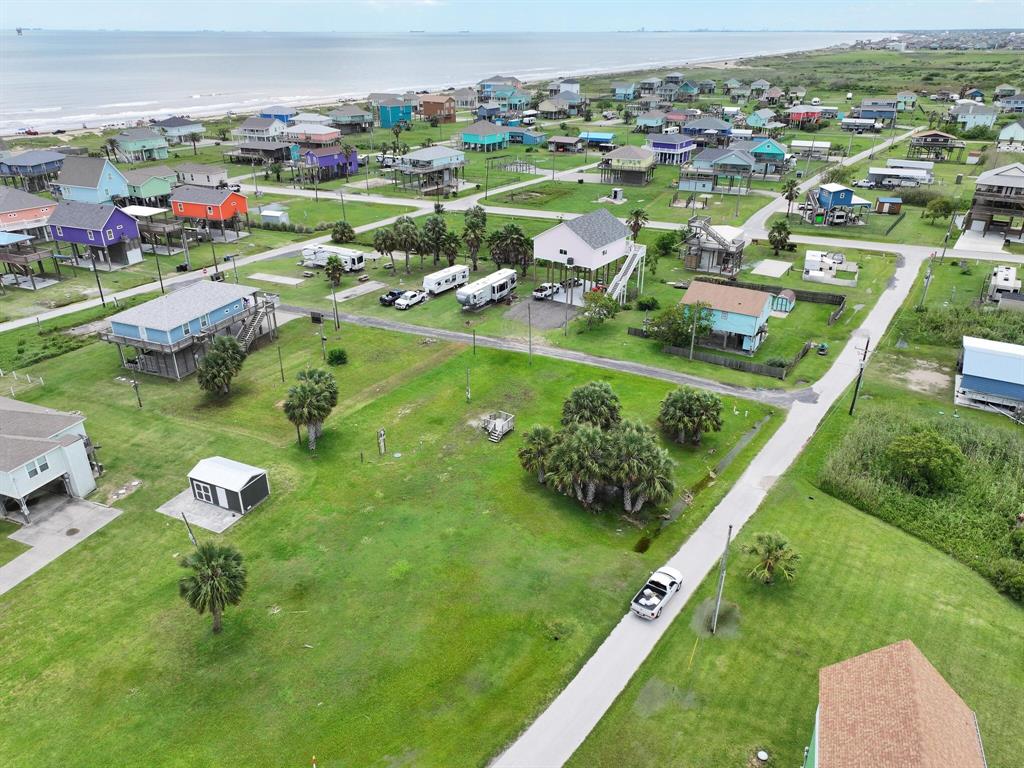 866 Blue Bonnet Lane, Crystal Beach, Texas image 11