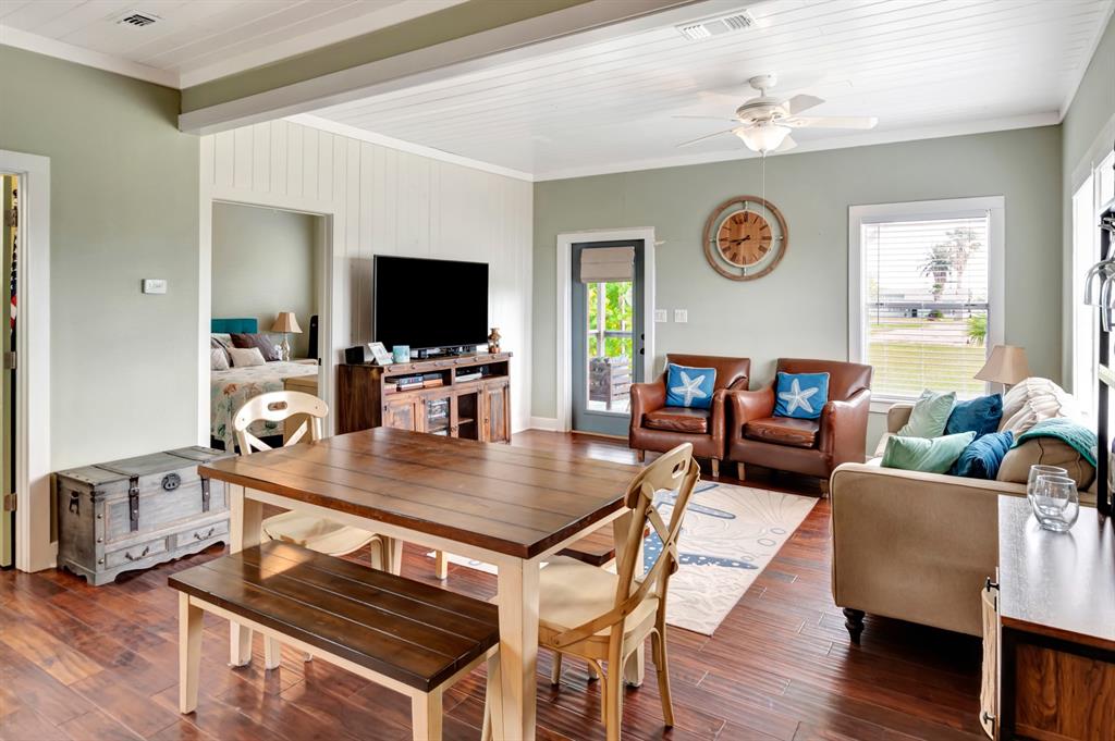11 Enchanted Lane, Port Alto, Texas image 11
