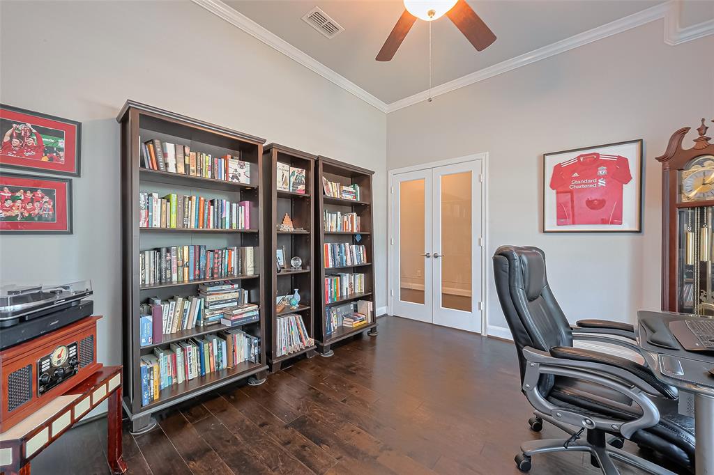 10147 Deerpark Drive, Missouri City, Texas image 6