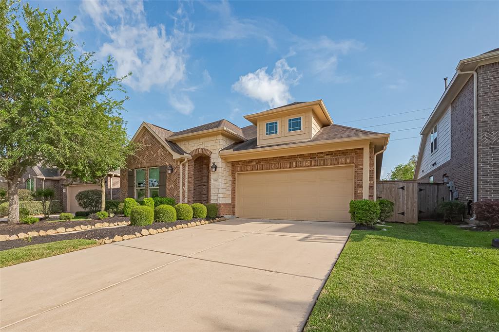 10147 Deerpark Drive, Missouri City, Texas image 5