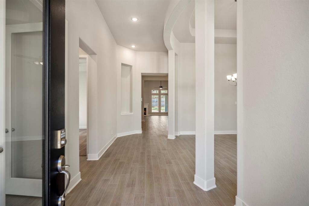 320 Magnolia Bloom Court, Willis, Texas image 4