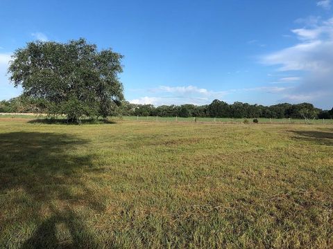 Vacant Land For Sale - LOT 1 Pvt 1671<br/> Hallettsville, TX 77964