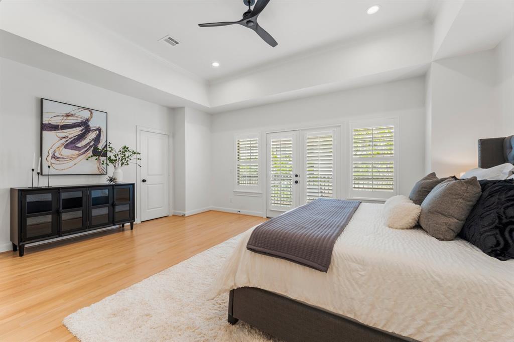 26 Riva Row, The Woodlands, Texas image 16