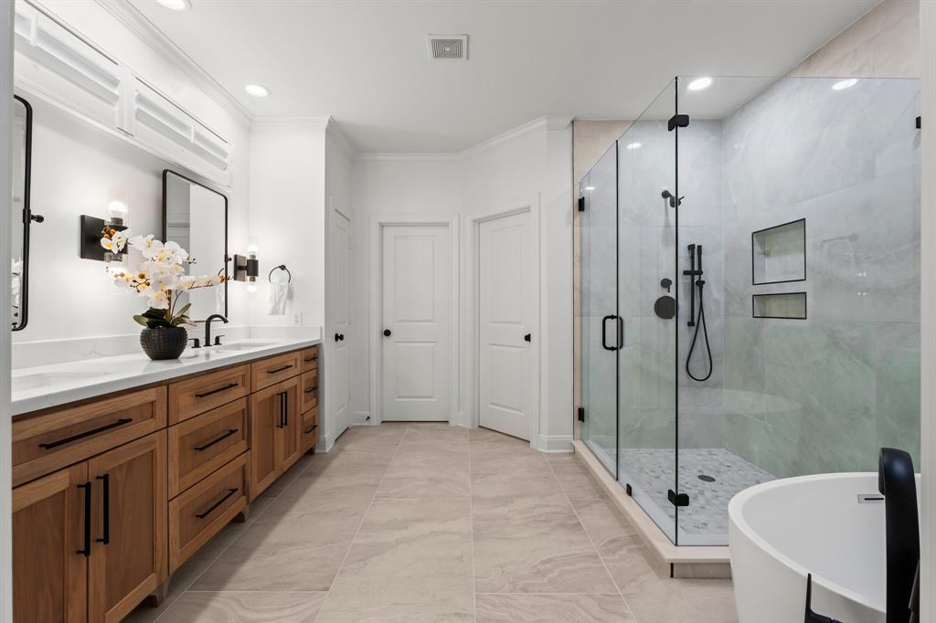 26 Riva Row, The Woodlands, Texas image 19